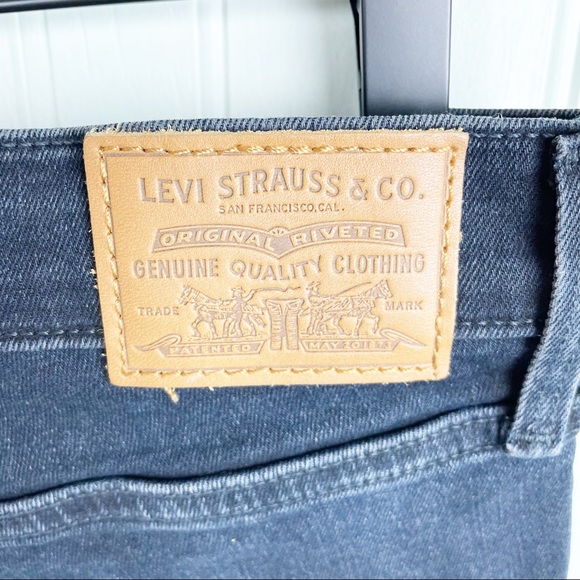 NEW Levi's Premium Women's 311 Shaping Skinny Dark Wash Denim Jeans Size 26 - Picture 13 of 13
